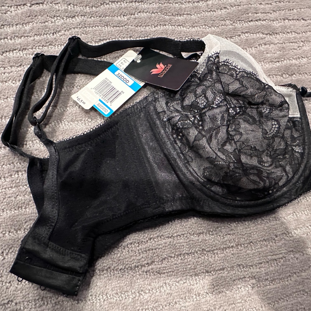 NWT🔖 Wacoal 32 DDD Black Retro Chic Bra